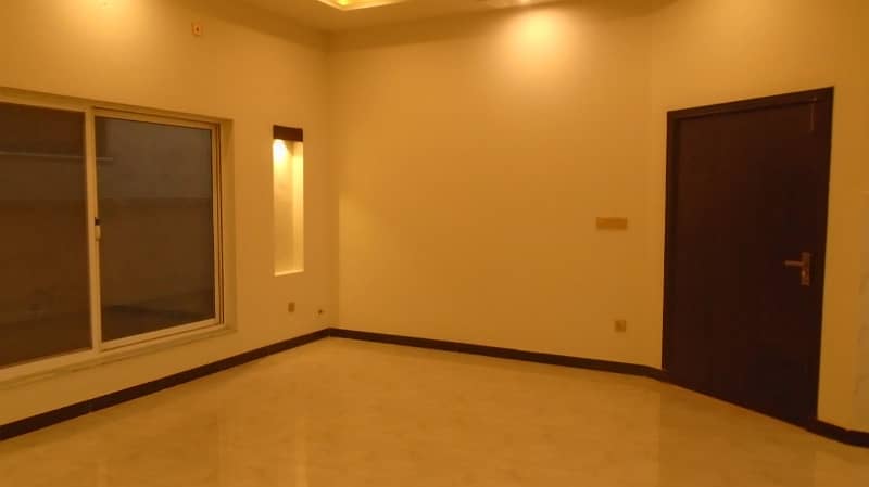 10 Marla Beautiful House Available For Sale In Dha Phase 2 Slamabad 30