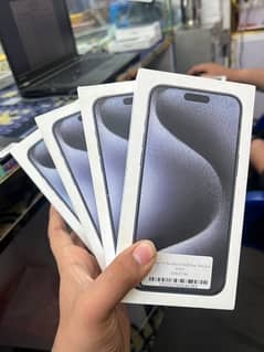 iPhone15 pro max jv 256available (03156139537)