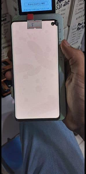 Samsung Galaxy S10, S10 Plus Dotted Panel 4
