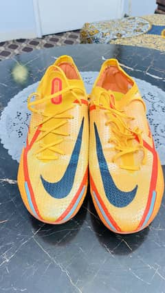 Nike phantom football cleats