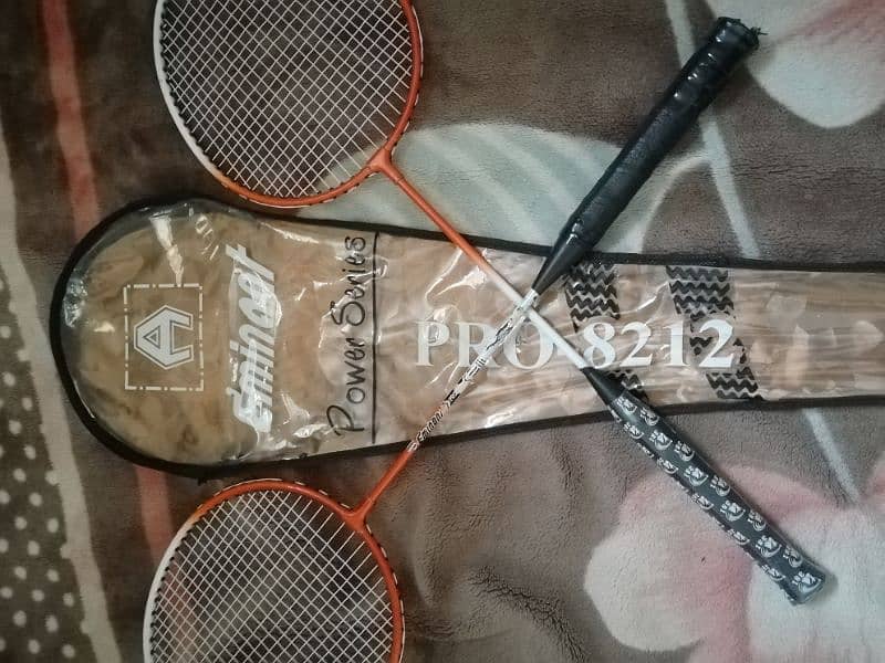 10/10 racket pair but used one day. 2