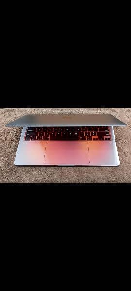 MacBook Pro 2020 Core i5 / i7 8GB/ 16GB/32GB 512GB / 1TB 13" Display 4