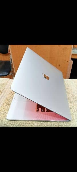 MacBook Pro 2019 16" Core i7 16GB / 32GB 512GB MVVJ2 A2141 10