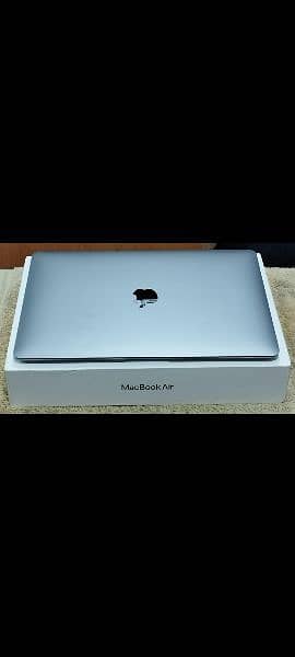 MacBook Air M1 2020 8GB 256GB Space Grey MGN63 with Box 12