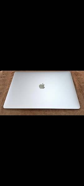 MacBook Pro 2018 Core i7 / i9 16GB 512GB 15 Inch MR942 A1990 14