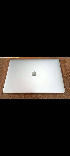 MacBook Pro 2018 Core i7 / i9 16GB 512GB 15 Inch MR942 A1990 15