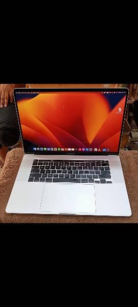 MacBook Pro 2019 16 Inch Core i9 32GB / 64GB Ram 4GB / 8GB Graphics 8