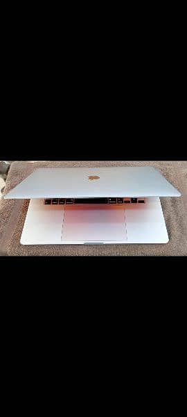 MacBook Pro 2019 16 Inch Core i9 32GB / 64GB Ram 4GB / 8GB Graphics 11