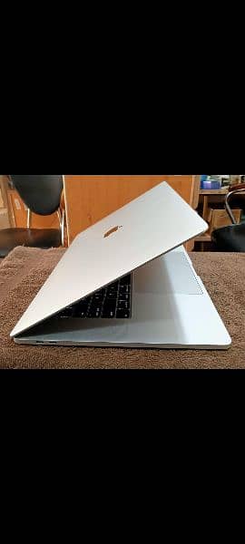 MacBook Pro 2019 16 Inch Core i9 32GB / 64GB Ram 4GB / 8GB Graphics 12