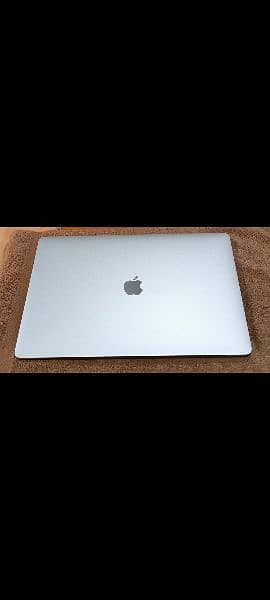 MacBook Pro 2019 Core i9 16GB 512GB 15" Display MV912 10