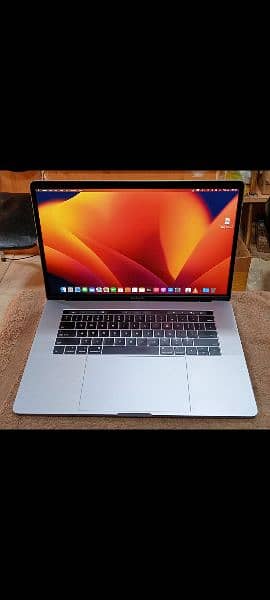 MacBook Pro 2019 Core i9 16GB 512GB 15" Display MV912 14