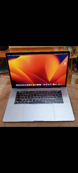 MacBook Pro 2019 Core i9 16GB 512GB 15" Display MV912 15