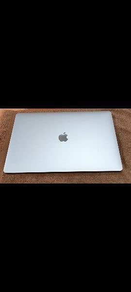 MacBook Pro 2019 Core i9 16GB 512GB 15" Display MV912 18