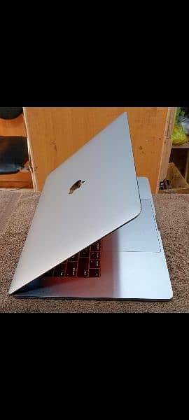 MacBook Pro 2019 Core i9 16GB 512GB 15" Display MV912 19