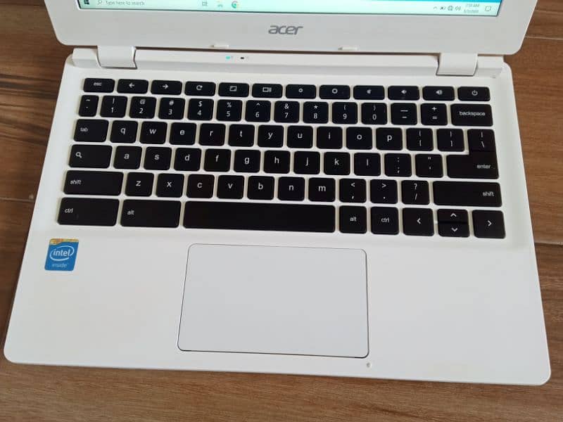 Acer Chromebook Laptop Dual Core Celeron N2840 1