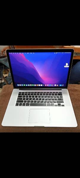 MacBook Pro 2015 Core i7 16GB 512GB Intel & 2GB Graphics 15" Display 0