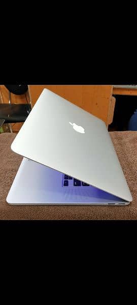 MacBook Pro 2015 Core i7 16GB 512GB Intel & 2GB Graphics 15" Display 9