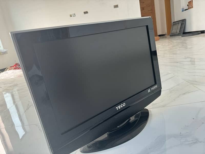 24 inch Lcd tv for Sale 0