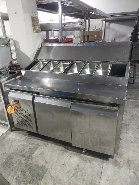 We Have Used Equipment Available/fryer/hotplate/grill/pizza oven/table 8