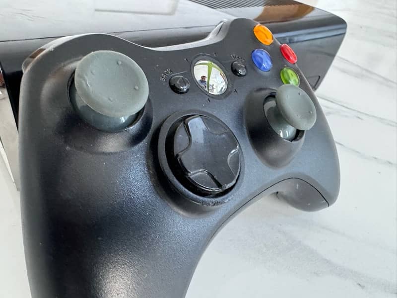 Xbox 360 for Sale 320 GB 10/10 1