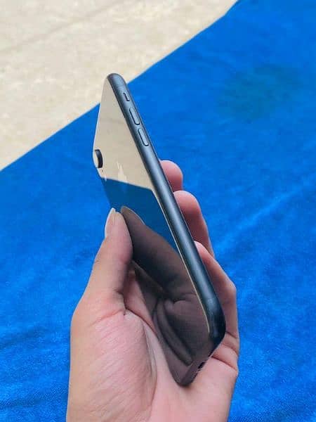 iphone xr 64 gb non pta 10 /9.5 battery health 87 all ok 7