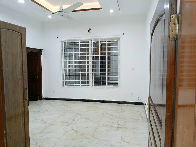 Luxury Ground Portion for Rent, House for Rent in Soan Garden Block F Near To Punjab Cash & Carry 6