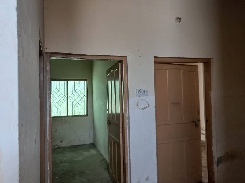Quarters Total Area 10 Marla Available For Urgent Sale At Hakimaba Nowshera 4