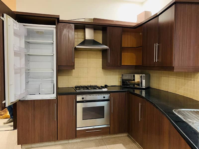 2 Bed Full Furnished Luxury apartment For Rent 6
