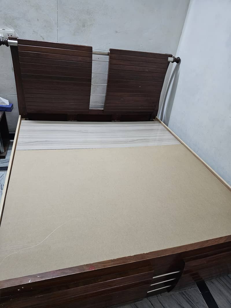 King size bed (with 2 side tables) and dressing table for sale 4