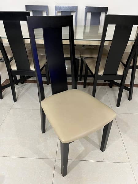 Dining table with 8 chairs for sale 1