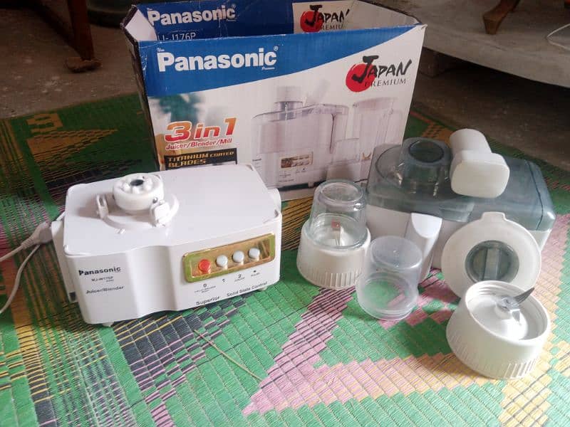 brand new juicer machine for sale just 2 month use 0