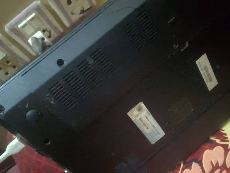 GATEWAY LAPTOP OK CONDITION JUST DETAILS ON CALL 3