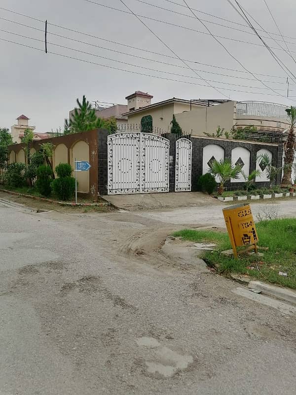 5 Marla Single Storey House Available for Sale GulBerg l Town Mardan. 19