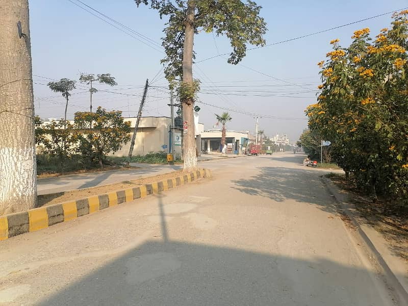 5 Marla Single Storey House Available for Sale GulBerg l Town Mardan. 25