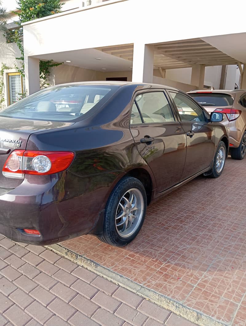 Corolla XLi Special Edition 2013 wine red 7