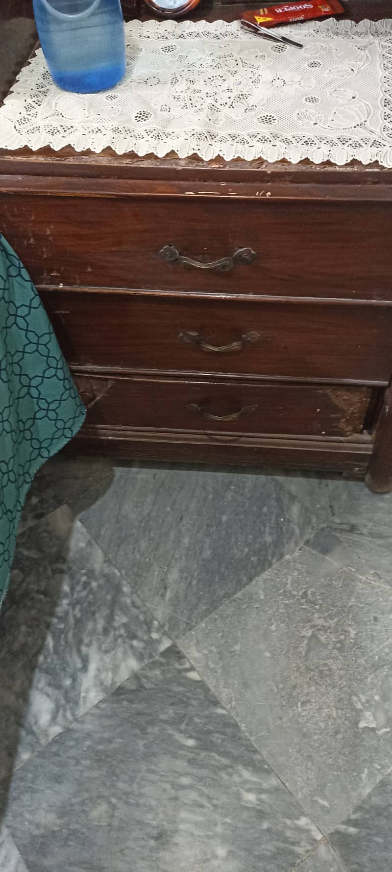 Dressing Table, Bed, TV trolley 8