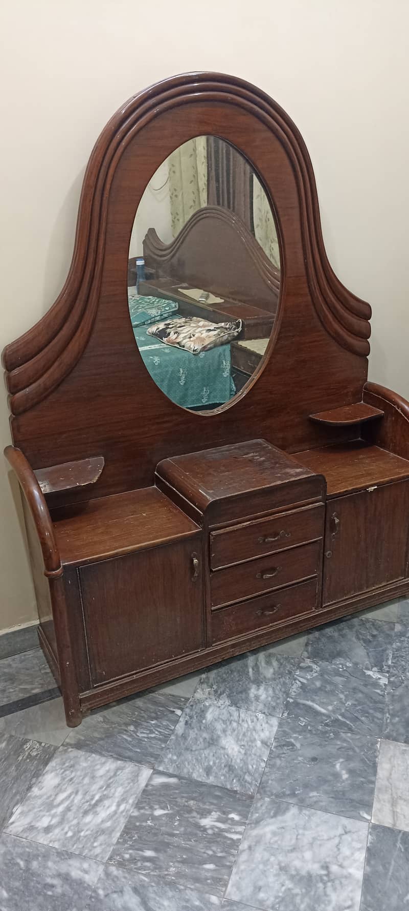 Dressing Table, Bed, TV trolley 17