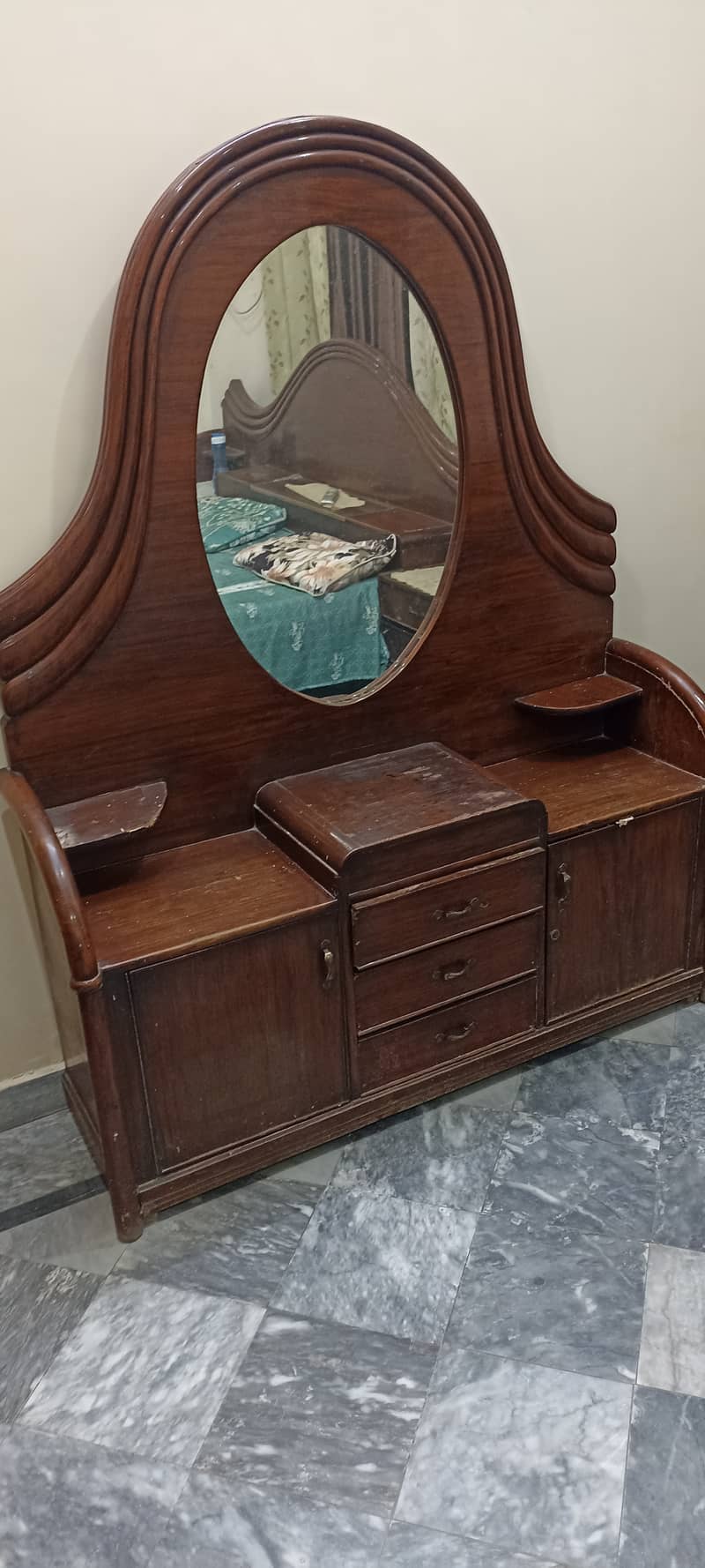 Dressing Table, Bed, TV trolley 18