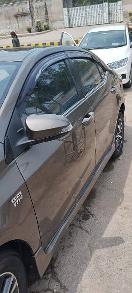 Toyota Corolla Altis Automatic 1.6 2018 For Sell 2