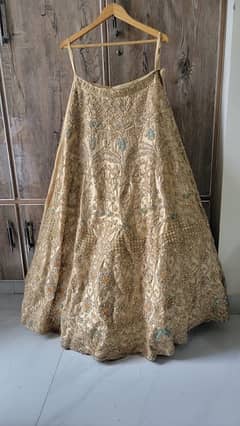 Bridal dress lehnga golden Hoorain collection Liberty 0
