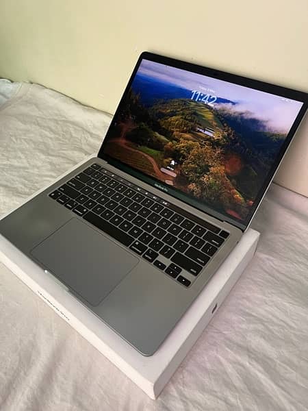 MacBook Pro M1 2020 13" | 8/256GB 6