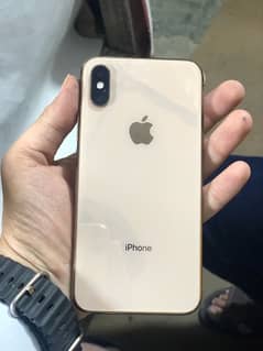 Iphone XS Gold Colour 10/10 condition 64 Gb Waterpack 100% Geniun