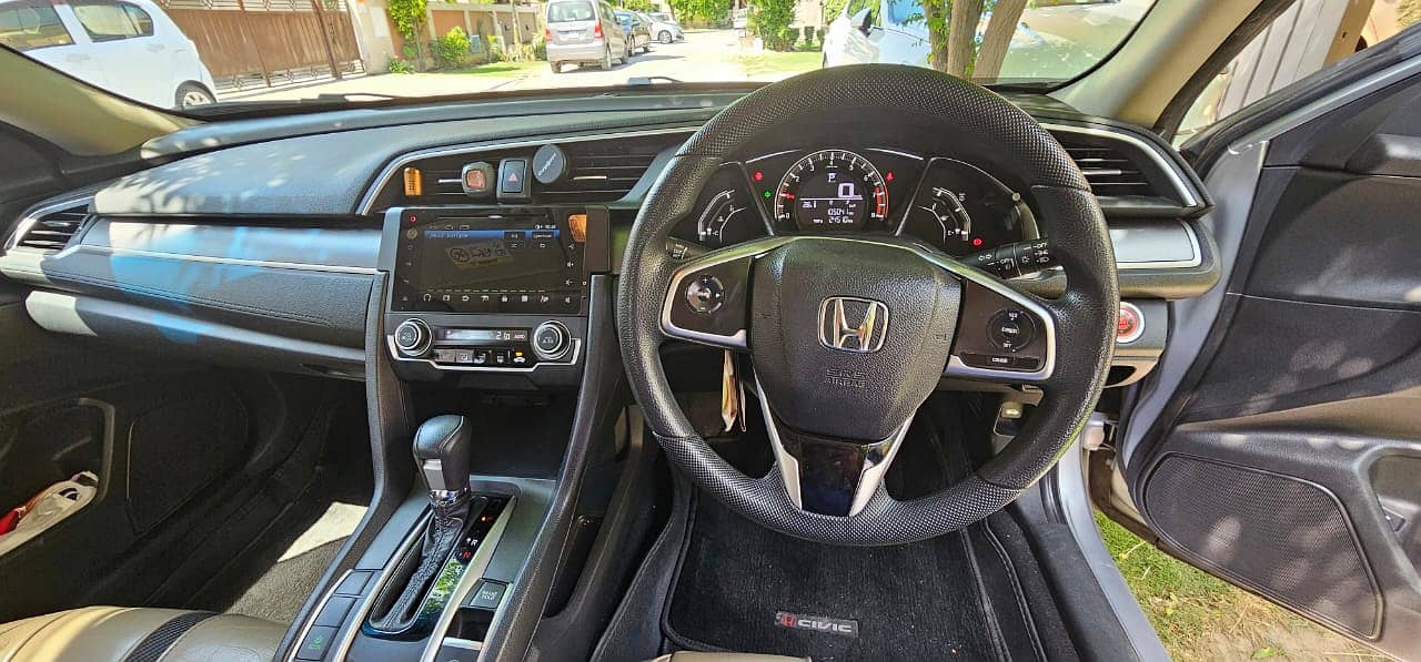 Honda Civic Oriel 1.8 i-VTEC CVT 2018 7