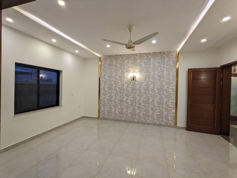 1 kanal brand new luxery double storey owner built house available for sale vip well hot location original pics by fast property services real estate and builders lahore 41