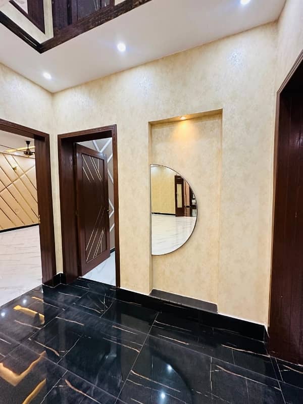 1 Kanal Well Ultra Modern Stylish Luxury House Double Storey Double Unit Available For Sale In Wapda Town Phase 1 Lahore By Fast Property Services Real Estate And Builders Lahore 10