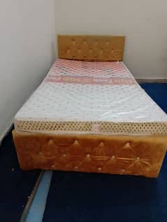 fresh condition bed and metres