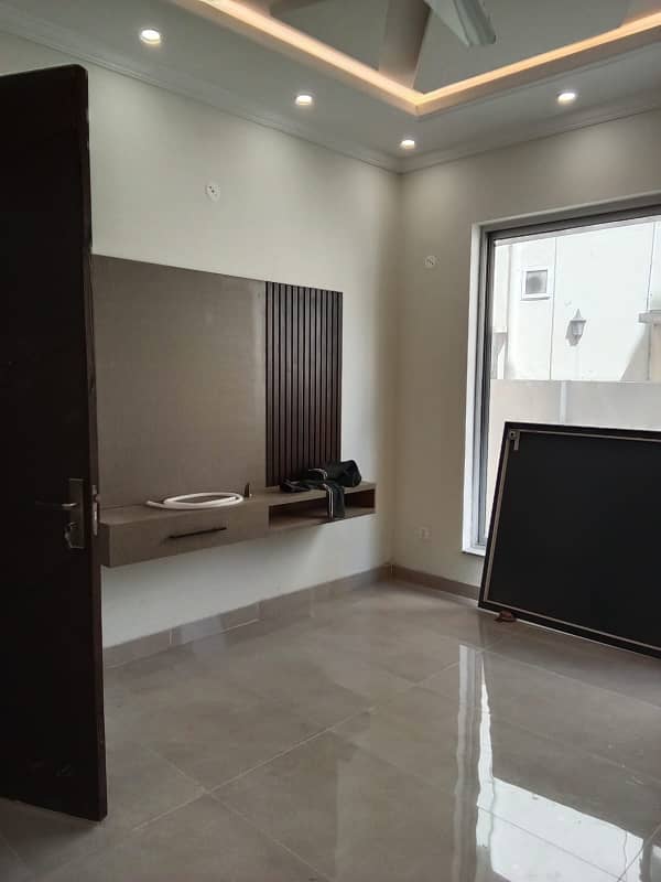 5 BEDS BRAND NEW MODERN 10 MARLA HOUSE FOR RENT BAHRAI ORCHARD LAHORE 11