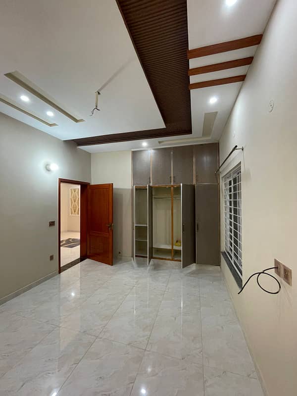 5 MARLA HOUSE AVAILABLE FOR SALE IN JUBILEE TOWN 20
