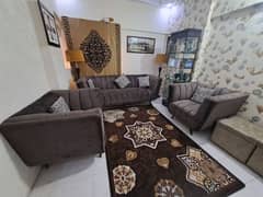 sofa set available for sell