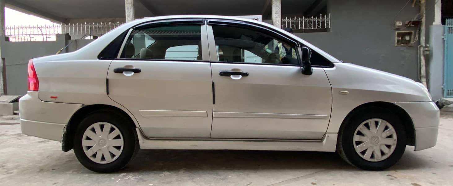 Suzuki Liana 2010 4